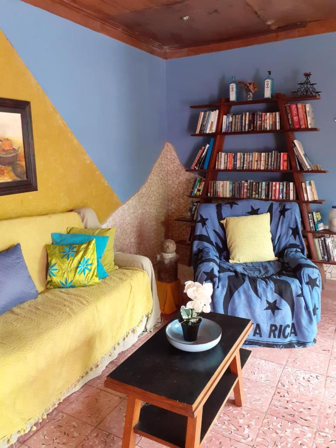 Montana Linda Guest House Orosí מראה חיצוני תמונה