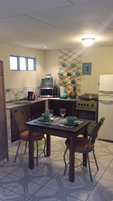 Montana Linda Guest House Orosí מראה חיצוני תמונה