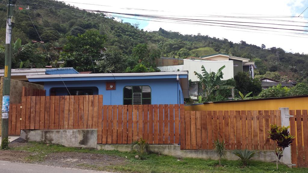 Montana Linda Guest House Orosí מראה חיצוני תמונה